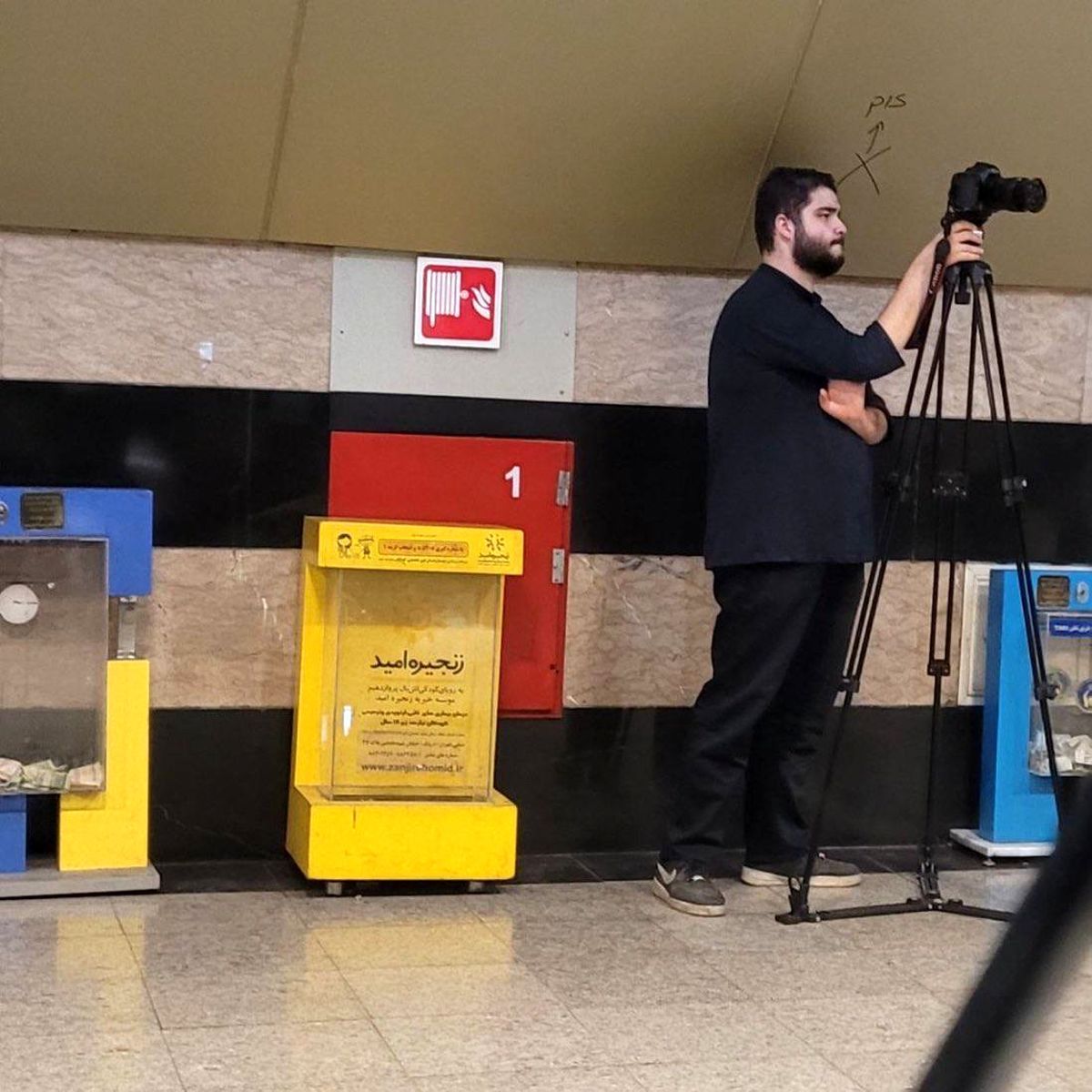 استخدام حجاب بان‌ها در مترو‌ها حقیقت دارد؟