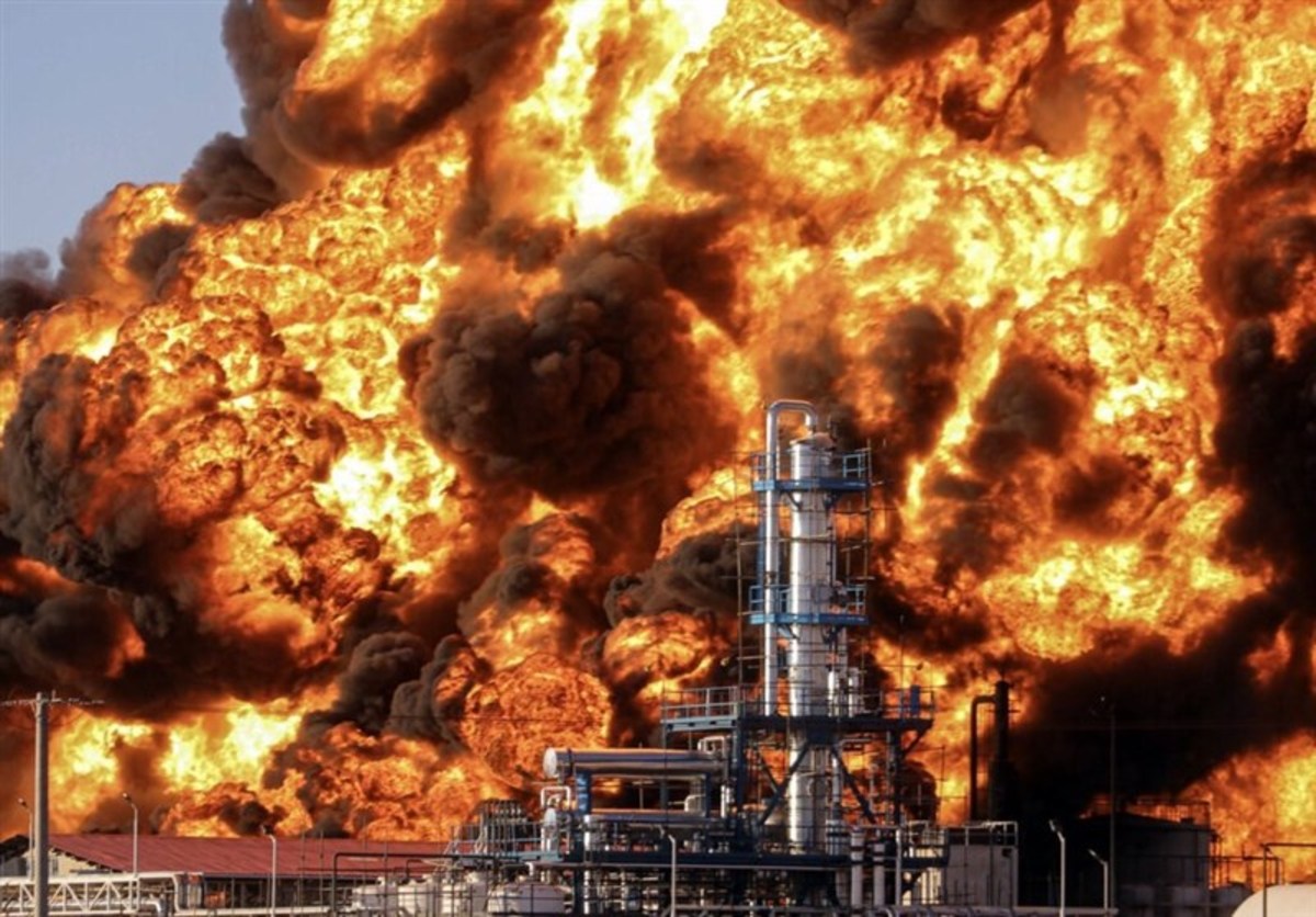 استاندار خراسان جنوبی: محموله فوم از تهران به بیرجند منتقل شد/ خطر اصلی آتش‌سوزی رفع شد