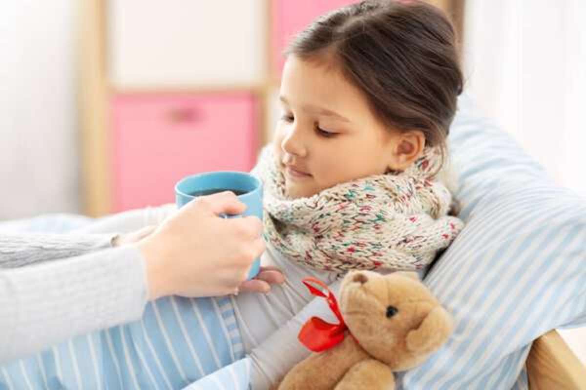 چرا هنگام تب دمنوش بخوریم؟