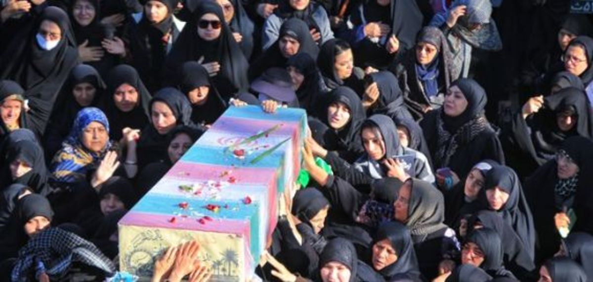 استقبال گرم اهوازی‌ها از ۱۴ شهید گمنام