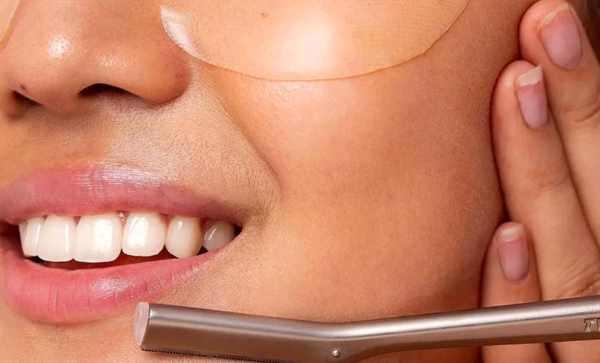 استفاده از تیغ اصلاح چه ضرر‌هایی برای بانوان دارد؟