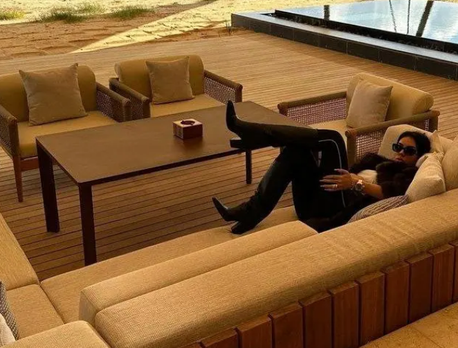 لش کردن جورجینا رودریگرز در لاکچری‌ترین استراحتگاه بیابان‌های ریاض