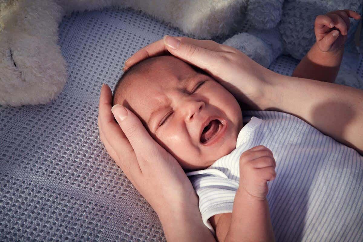 با نوزاد بدخوابم چیکار کنم؟