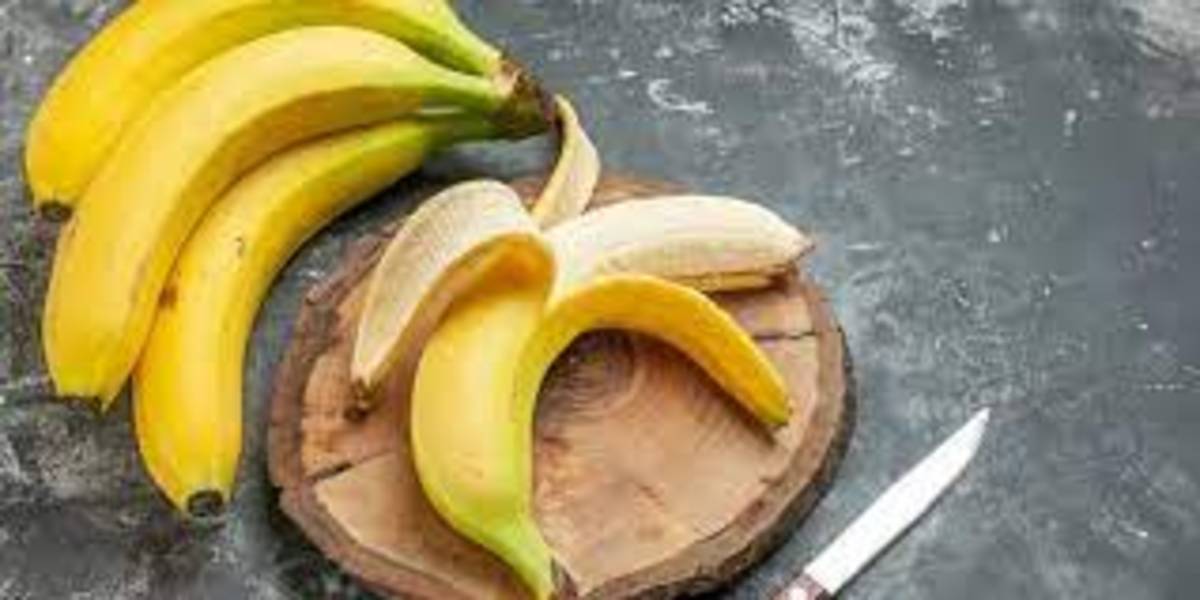 از خوردن موز همراه با این مواد غذایی پرهیز کنید