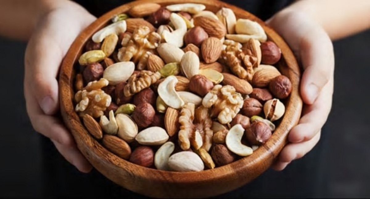 بهترین انواع آجیل برای خوردن در شب