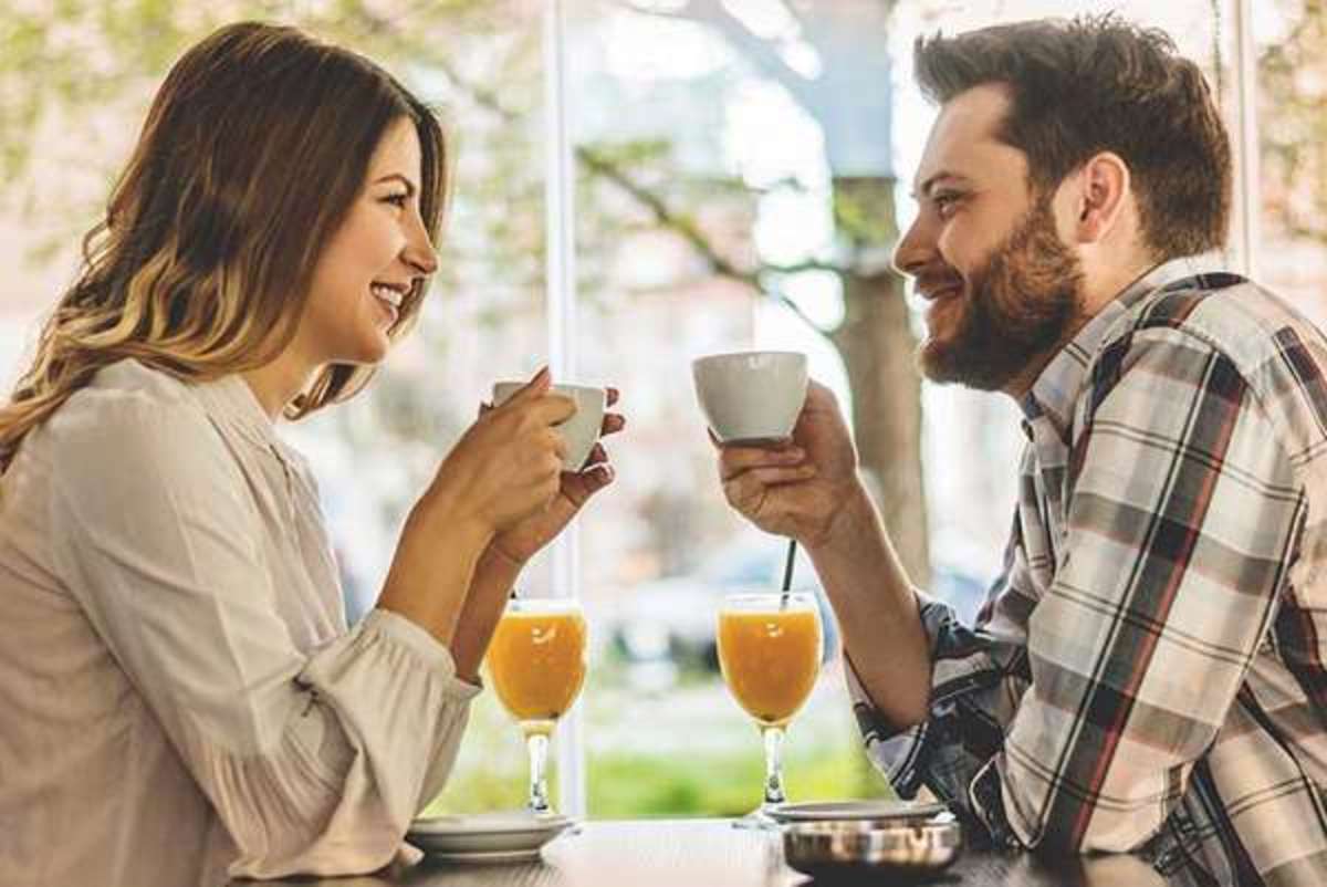 دختر موردعلاقه‌ام ۲۹ ساله است، اما به‌دروغ گفت ۲۵ ساله‌ام