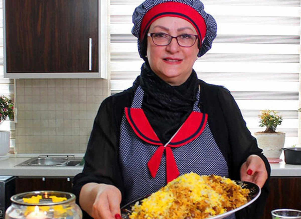 استایل یلدایی خشن‌ترین بازیگر زن ایرانی هم دیده شد! /عکس مریم امیرجلالی بر سفره شب یلدا