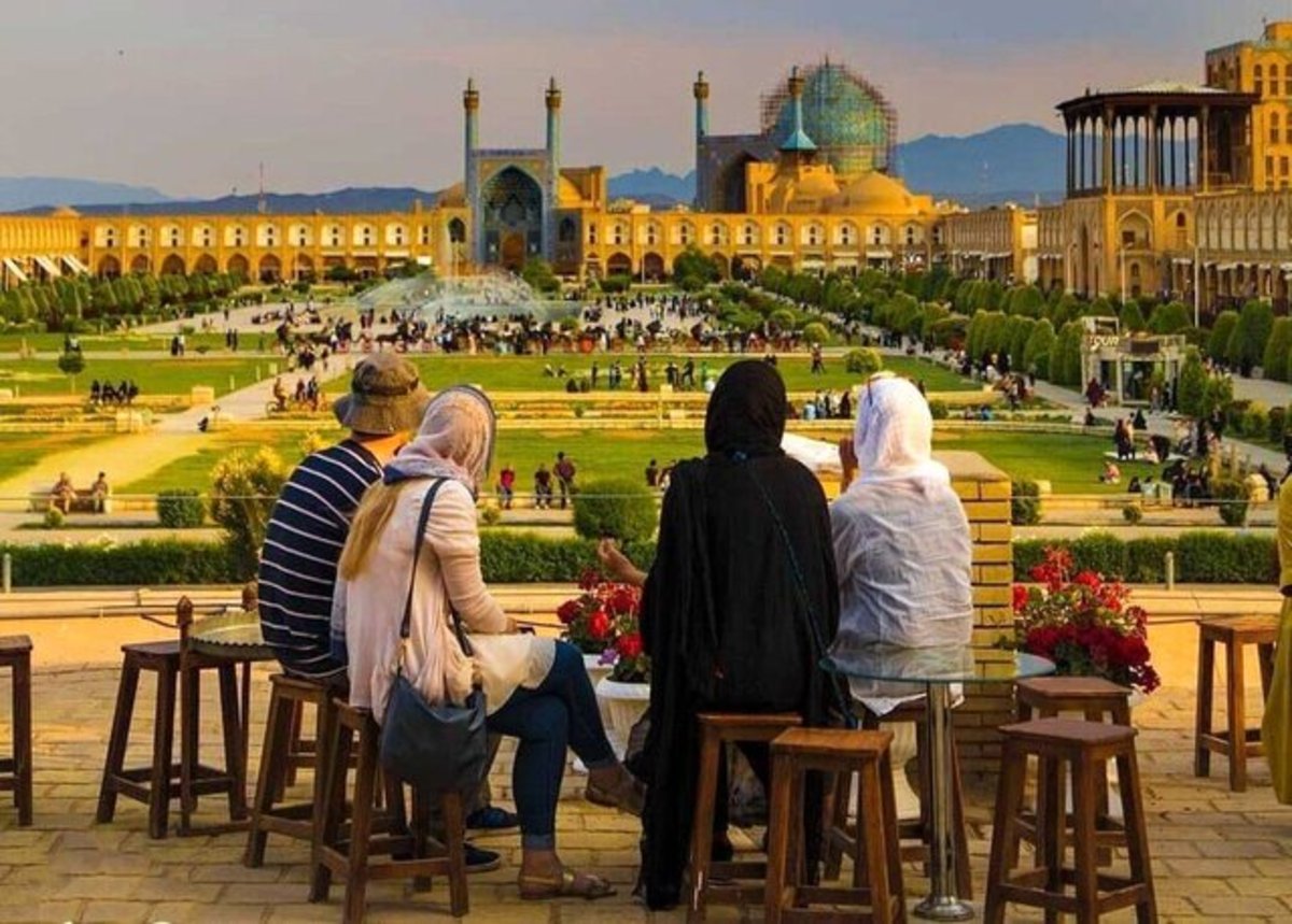 دانشگاه آزاد به گردشگری اصفهان رونق می‌بخشد