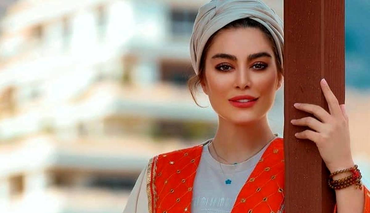 خانم بازیگر دیگه رد داده! /عکس منکراتی سحر قریشی سوژه شد