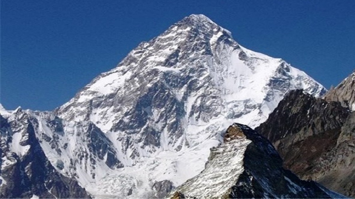 طبیعت زیبای دنا در زمستان