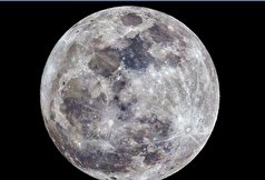 آیا می‌دانید چرا ماه در طول روز ظاهر می‌شود؟