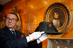 کلاه امپراتور افسانه‌ای فرانسه به حراج گذاشته شد