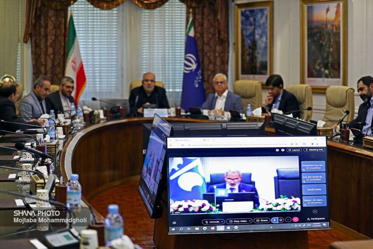 همکاری اعضای اوپک‌پلاس برای ثبات بازار نفت/ اجلاس ۳۷م خرداد ۱۴۰۳ در وین برگزار می‌شود