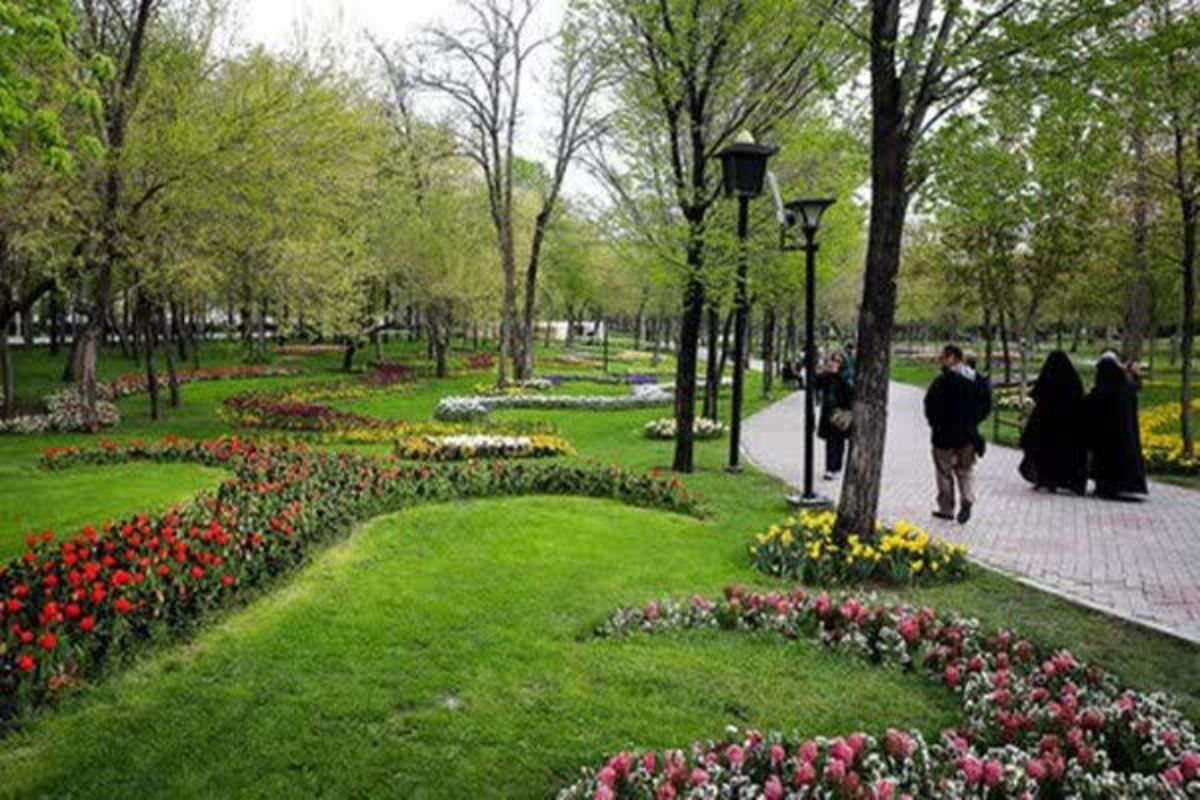 تفرجگاه‌های سمنان در روز ۱۳ فروردین یک ساعت قبل از افطار باز می‌شود