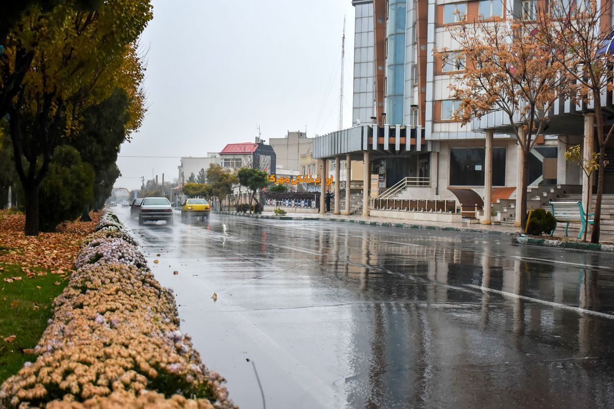 همدانی‌ها منتظر رگبار باران باشند