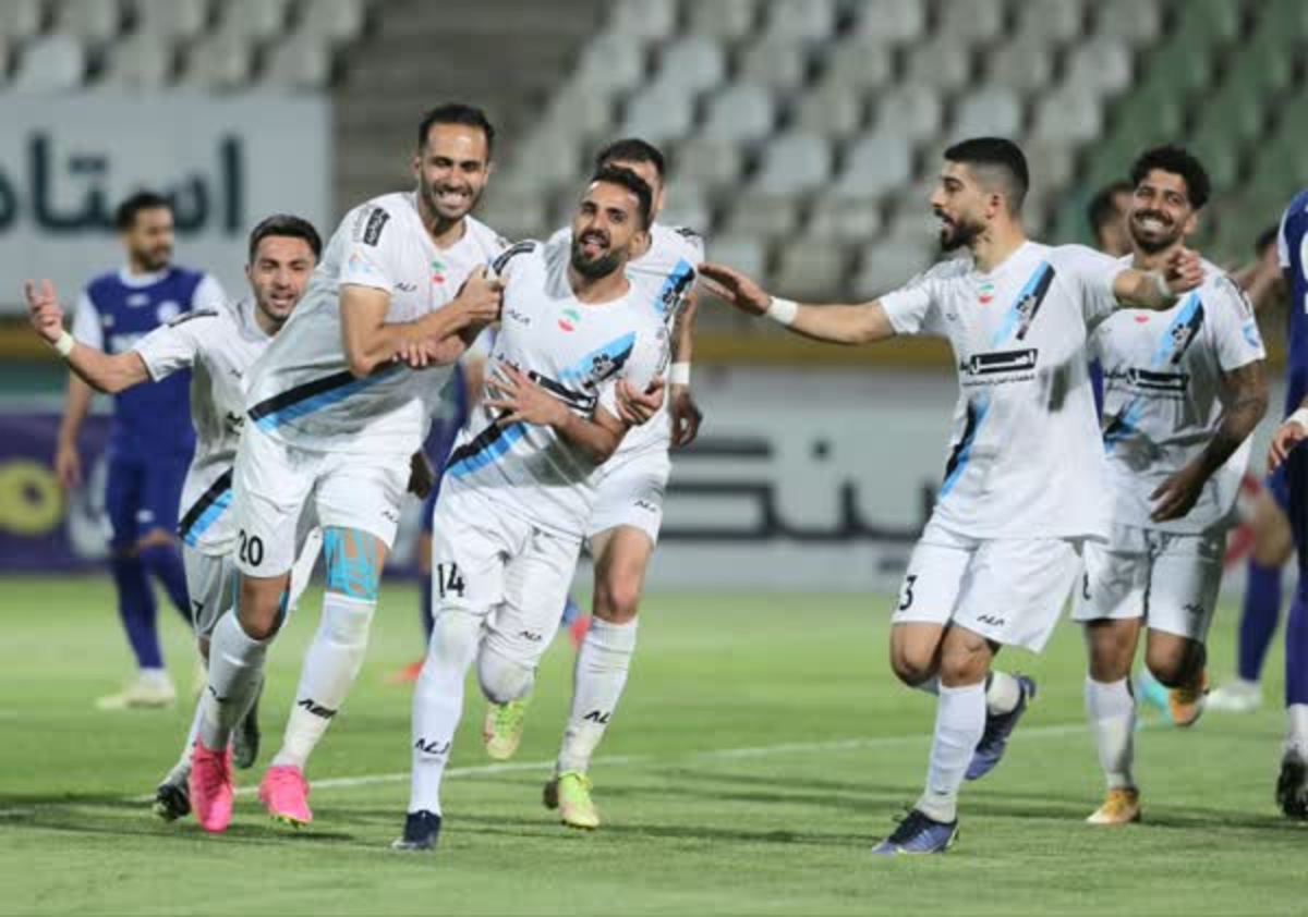 پیکان با سبقت از استقلال خوزستان به ساحل آرامش رسید