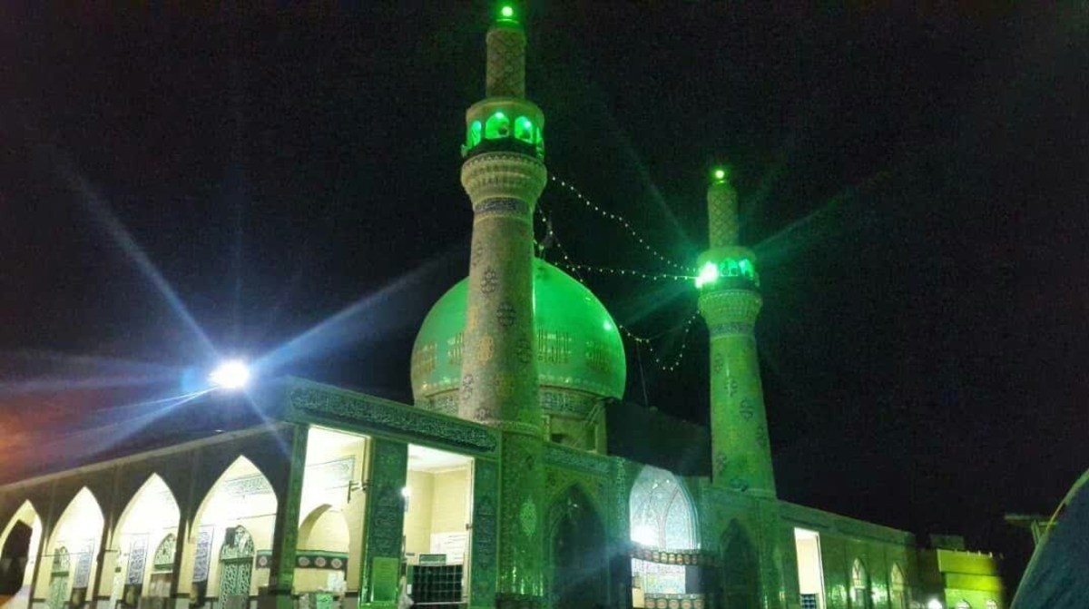 بازدید ۱۰هزار زائر از بقاع لرستان در تحویل سال نو