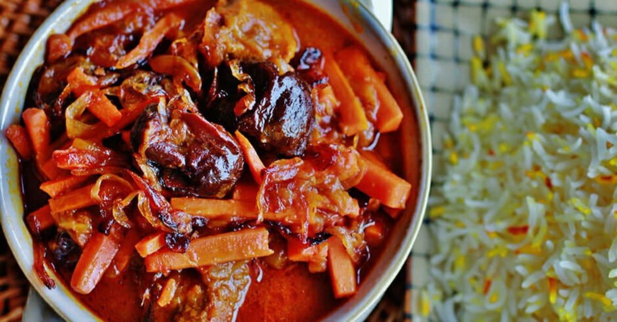 اینبار برای ناهار خورشت هویج و آلو را با گوشت خورشتی درست کنید