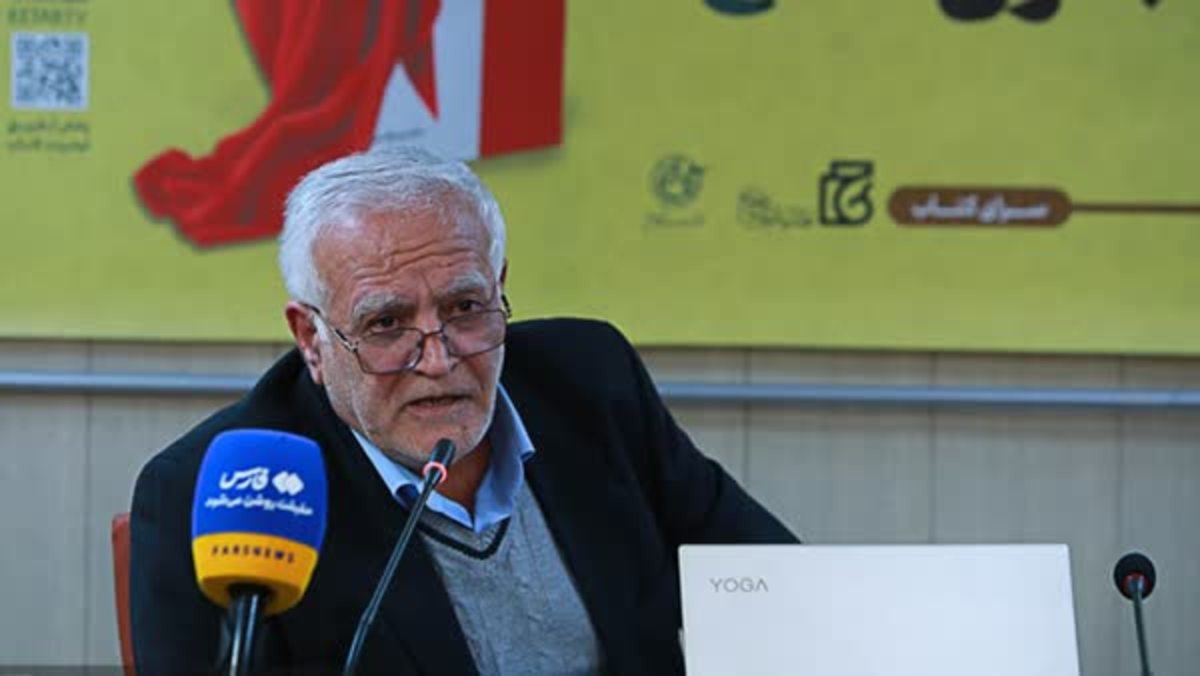 نویسنده ادبیات پایداری: برخی ناشران از شکارگاهی به نام نمایشگاه کتاب استفاده نمی‌کنند