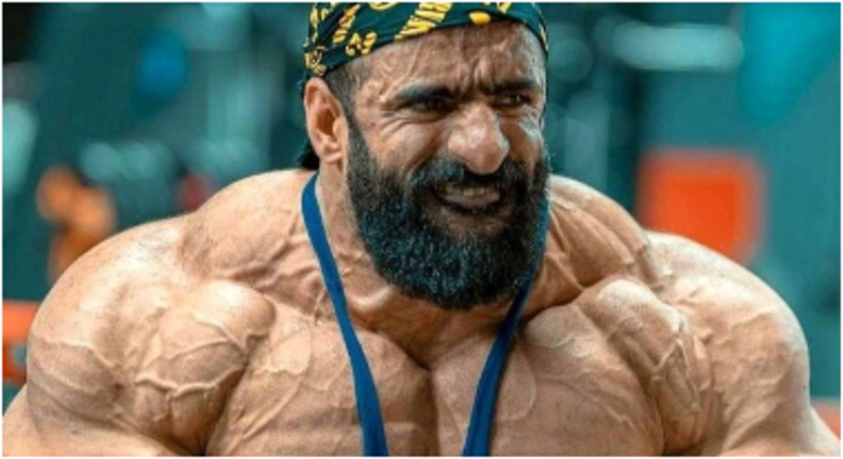 تیپ مجلسی آدم هادی چوپان را دیده اید؟ /ماشاالله بهش