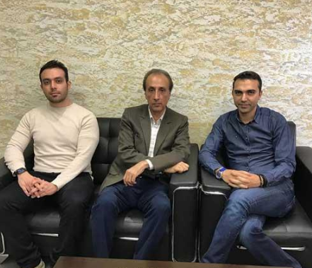 محمدرضا حیاتی در کنار دوتا شیر پسرش/عجب زن خوشگلی هم تور کرده!