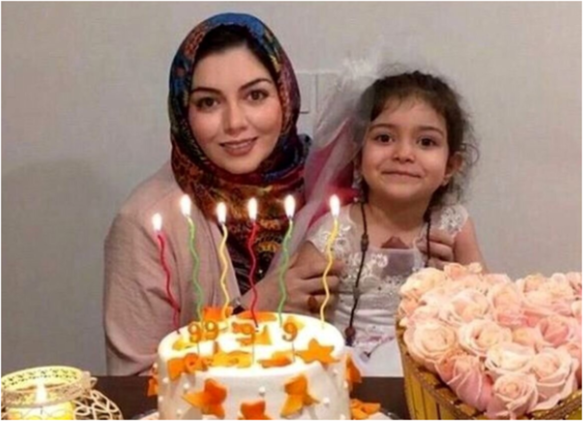 عکس ناراحت کننده از خانم مجری در دشت لاله با دخترکوچولویش/حیف جوونیش