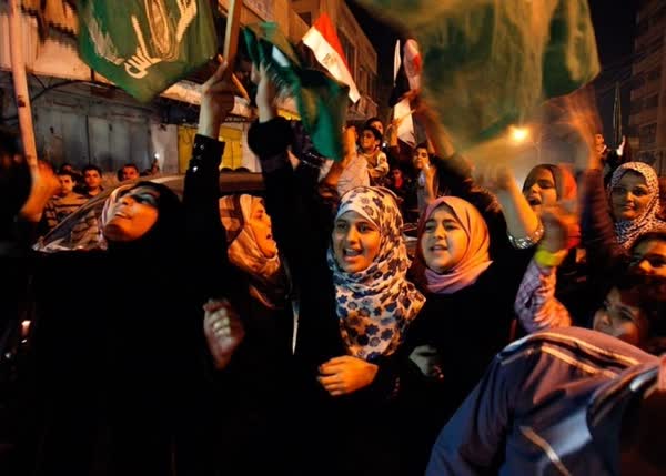 جنگ، شادی ندارد، اما تنبیه متجاوز و دفاع از بیگناهان غزه چرا