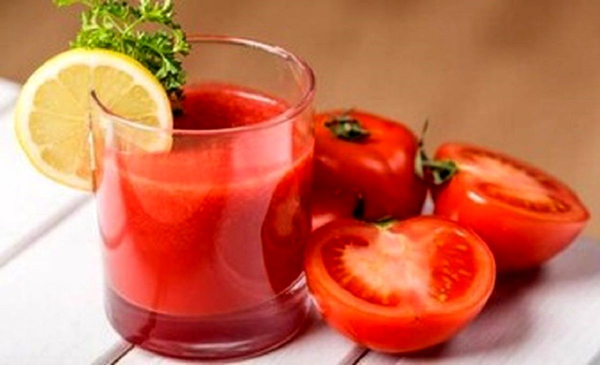 بهبود سلامت مو با مصرف آب گوجه فرنگی