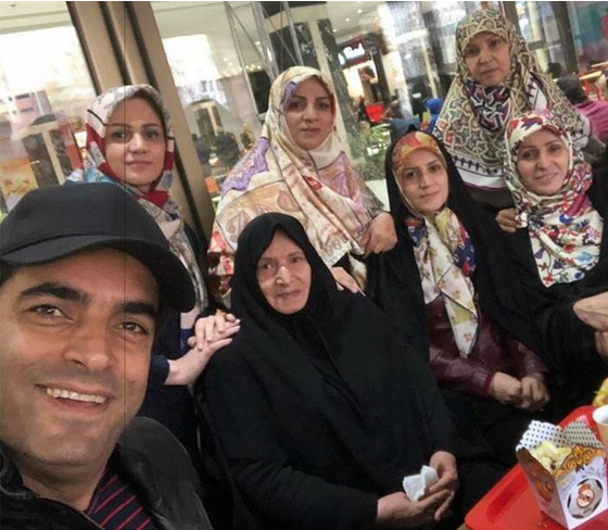 عکسی از ۵ خواهر شوهر محجبه یکتا ناصر، آیا نقشی در طلاق آن‌ها داشتند؟!