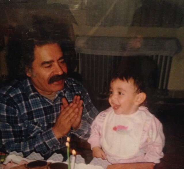 عکسِ بامزه از جشن تولد ۱ سالگی شقایق فراهانی در کنار پدر بازیگرش