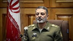 فرمانده کل ارتش: پدافند هوایی اصفهان به شئ مشکوک تیراندازی کرد