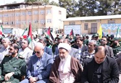 پرچم جمهوری اسلامی ایران در کرمان به اهتزاز درآمد