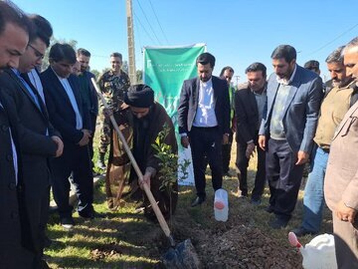 اقدام جدی فرماندار شوش در جهت بالا رفتن سرانه فضای سبز این شهرستان
