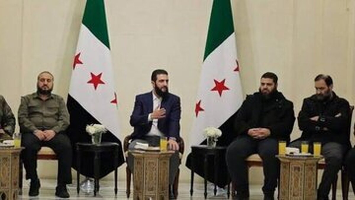 ترفیع حدود ۵۰ افسر ارتش سوریه به دست دولت جدید این کشور