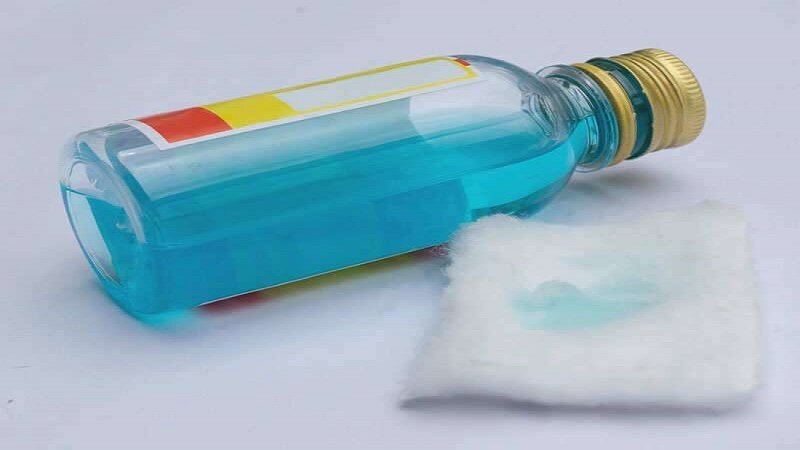 تکنیک هایی که دو سوته آدامس را از روی لباستان پاک می کند