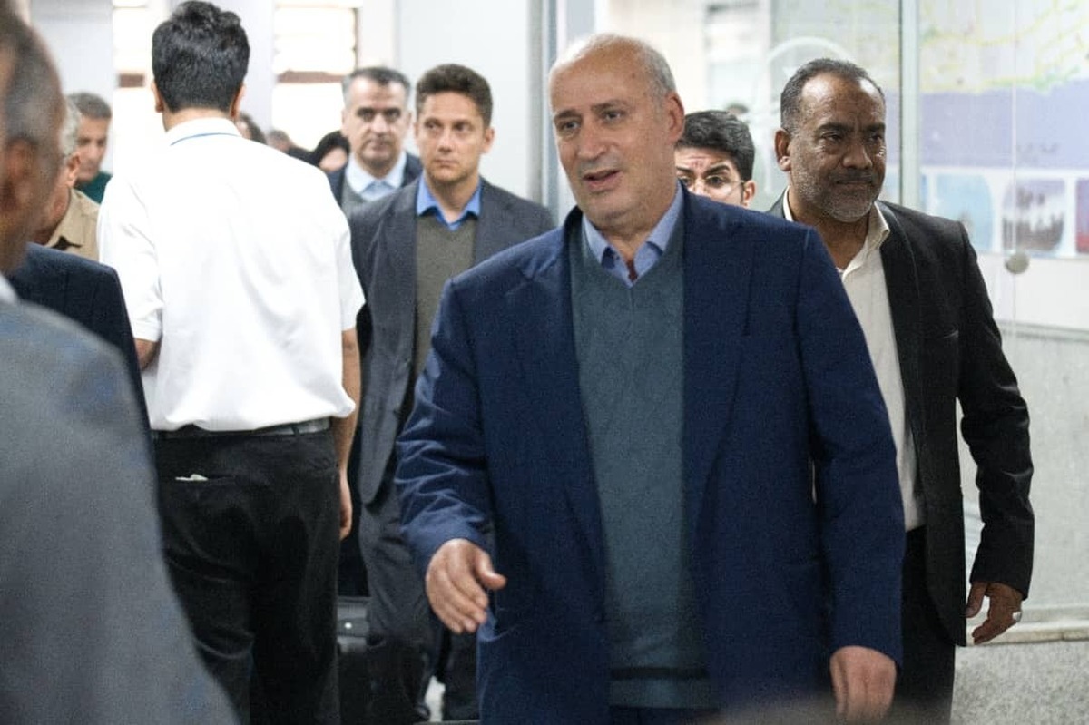 استقبال مسئولین بندرعباس از مهدی تاج
