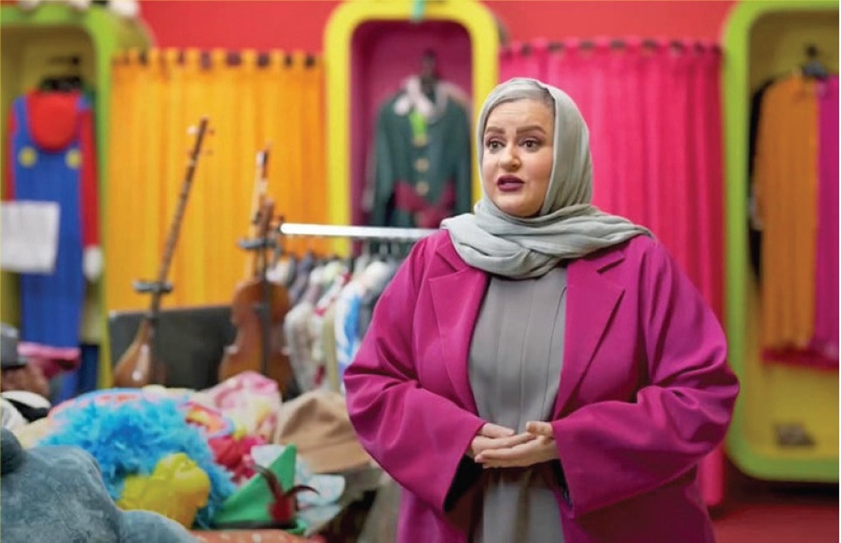 پذیرش یا خودتحقیری؟! روانکاوی شوخی‌های «نعیمه نظام‌دوست» درباره اضافه وزن و مجرد بودنش