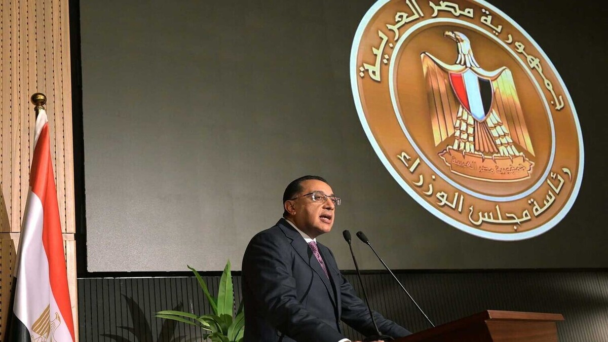 پس از یک سال 