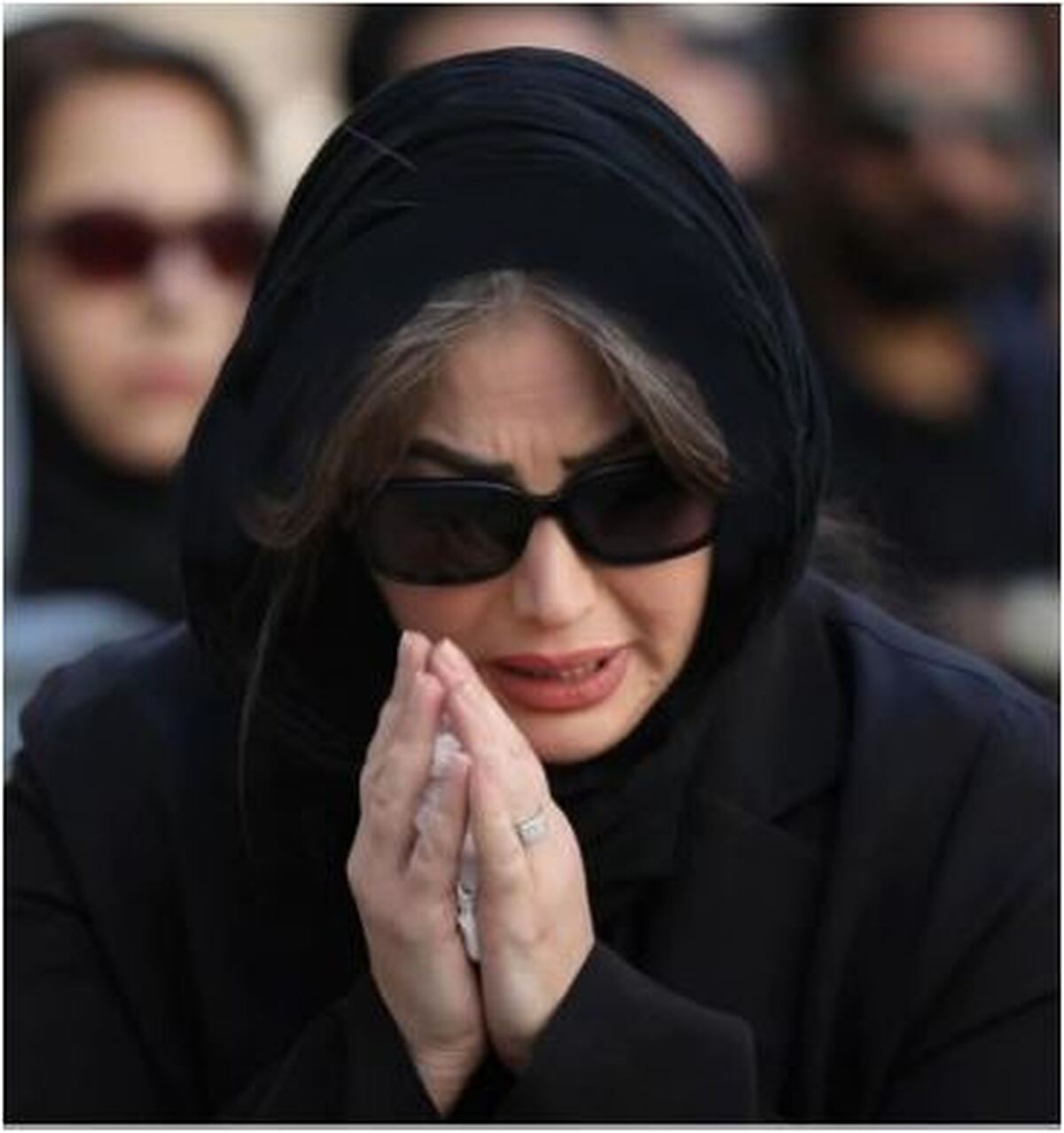 واکنش جالب پدر زهرا داوود نژاد در پی دلتنگی خانم بازیگر برای برادر آسمانی اش