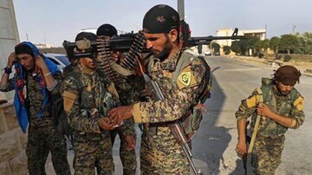 اعزام نیرو وتجهیزات نظامی سوریه به مرز عراق