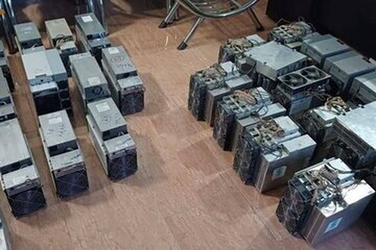 کشف وضبط دستگاه‌های تولید رمز ارز در آذربایجان شرقی
