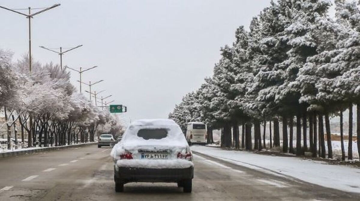 ترافیک سنگین در هراز/بارش برف در جاده‌های ۳ استان