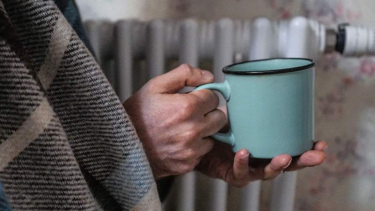 در ترانس نیستریا، ۱.۵ هزار ساختمان بلند و ۷۲ هزار خانه شخصی بدون گرما و گاز ماندند.