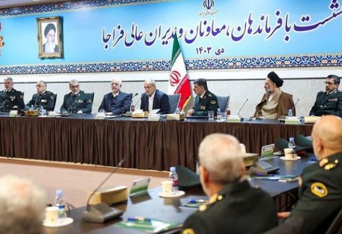 پزشکیان: نیرو‌های انتظامی با درستکار یا خلافکار براساس عدالت برخورد کنند