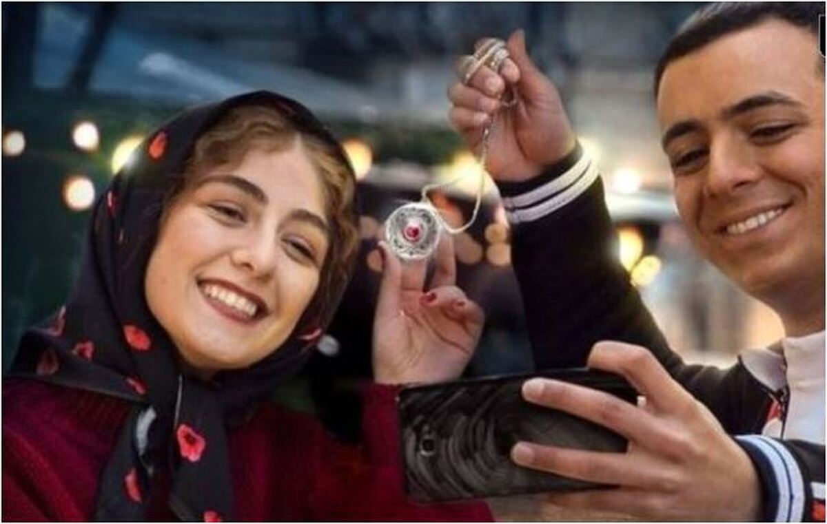 سلفی خاطره انگیز و دونفره زوج عاشق سریال یاغی، با فیگور‌های بامزه در پشت صحنه