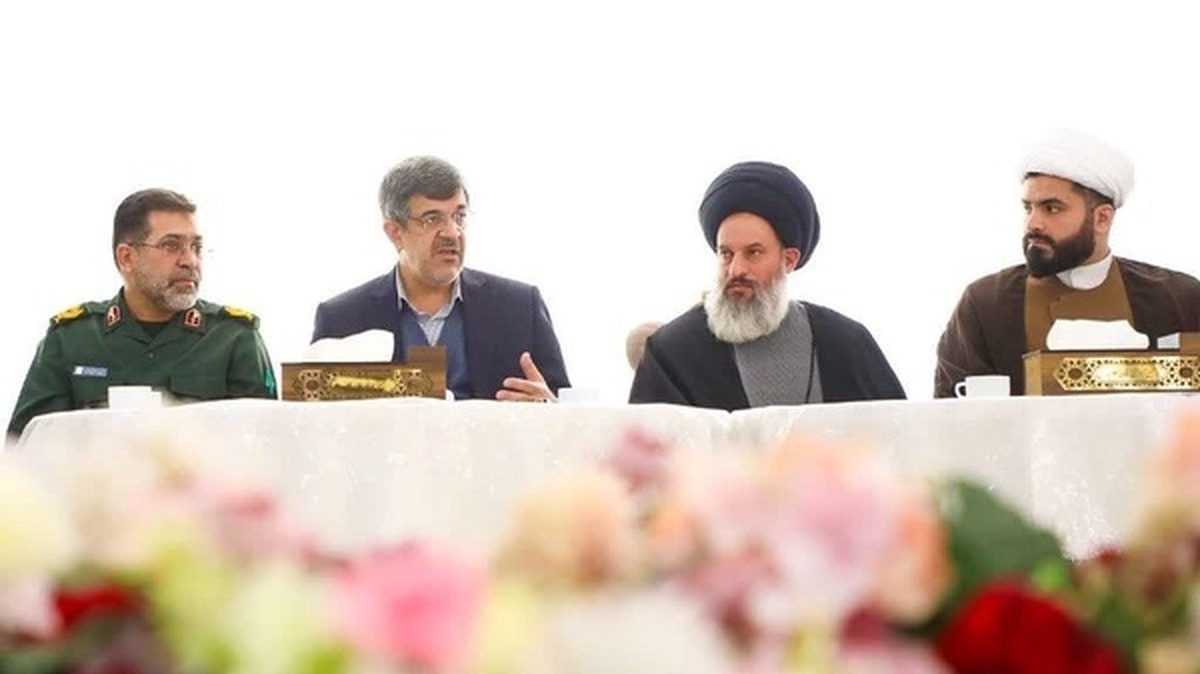 تقریظ رهبر انقلاب بر کتاب «معبد زیر زمینی» در میبد رونمایی می‌شود