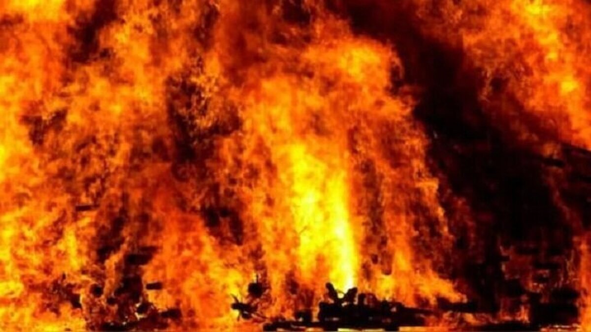 شهروندی که با بنزین ریختن روی شهردار او را به آتش کشید!
