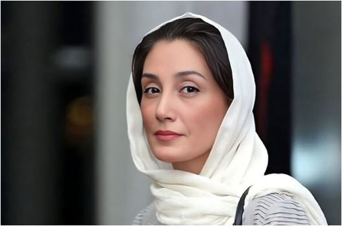 هدیه تهرانی هم حجاب از سر برداشت/عکس جنجالی از خانم بازیگر در شهر شمالی