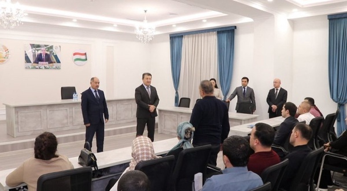 اعزام گروهی از پزشکان تاجیک به ایران