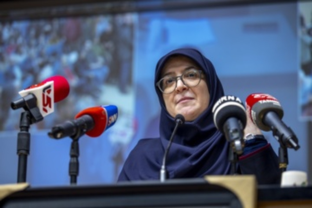 مهاجرانی: موضوع انتقال پایتخت در دست مطالعه است/ رفع فیلتر سکو‌های ارتباطی ادامه دارد